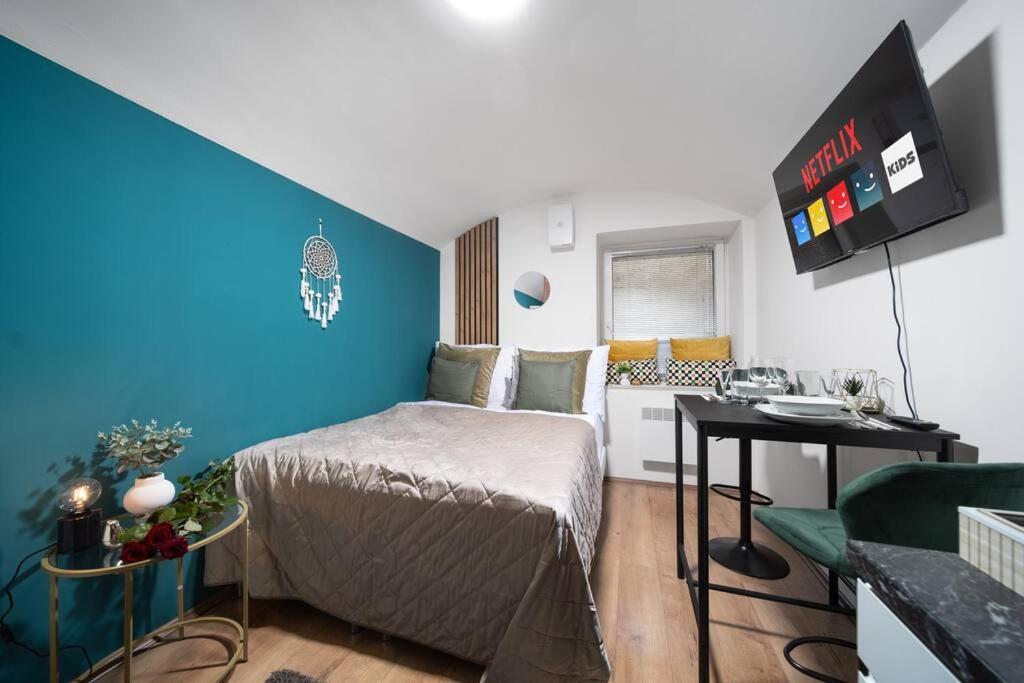 Secret Budget Studio Oasis Praha Bagian luar foto