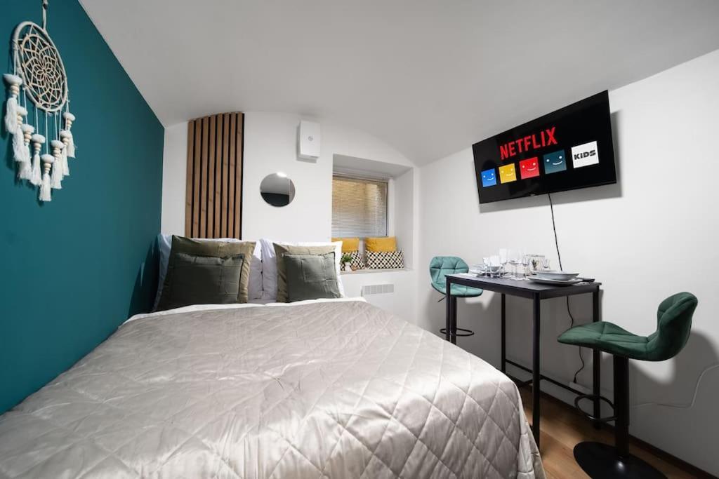 Secret Budget Studio Oasis Praha Bagian luar foto