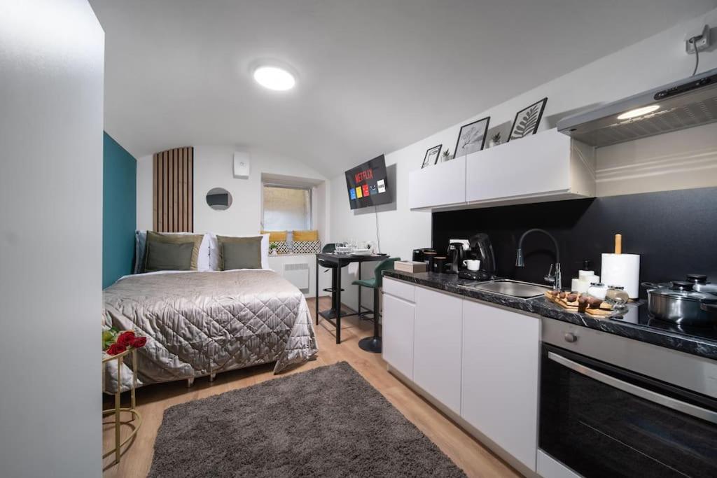 Secret Budget Studio Oasis Praha Bagian luar foto